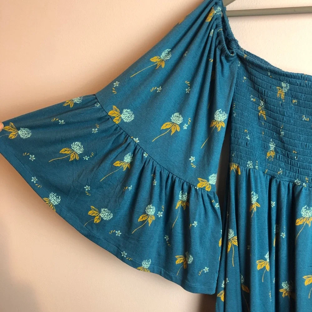 FREE PEOPLE Blue Floral Tunic Rouched with Bell Sleeves